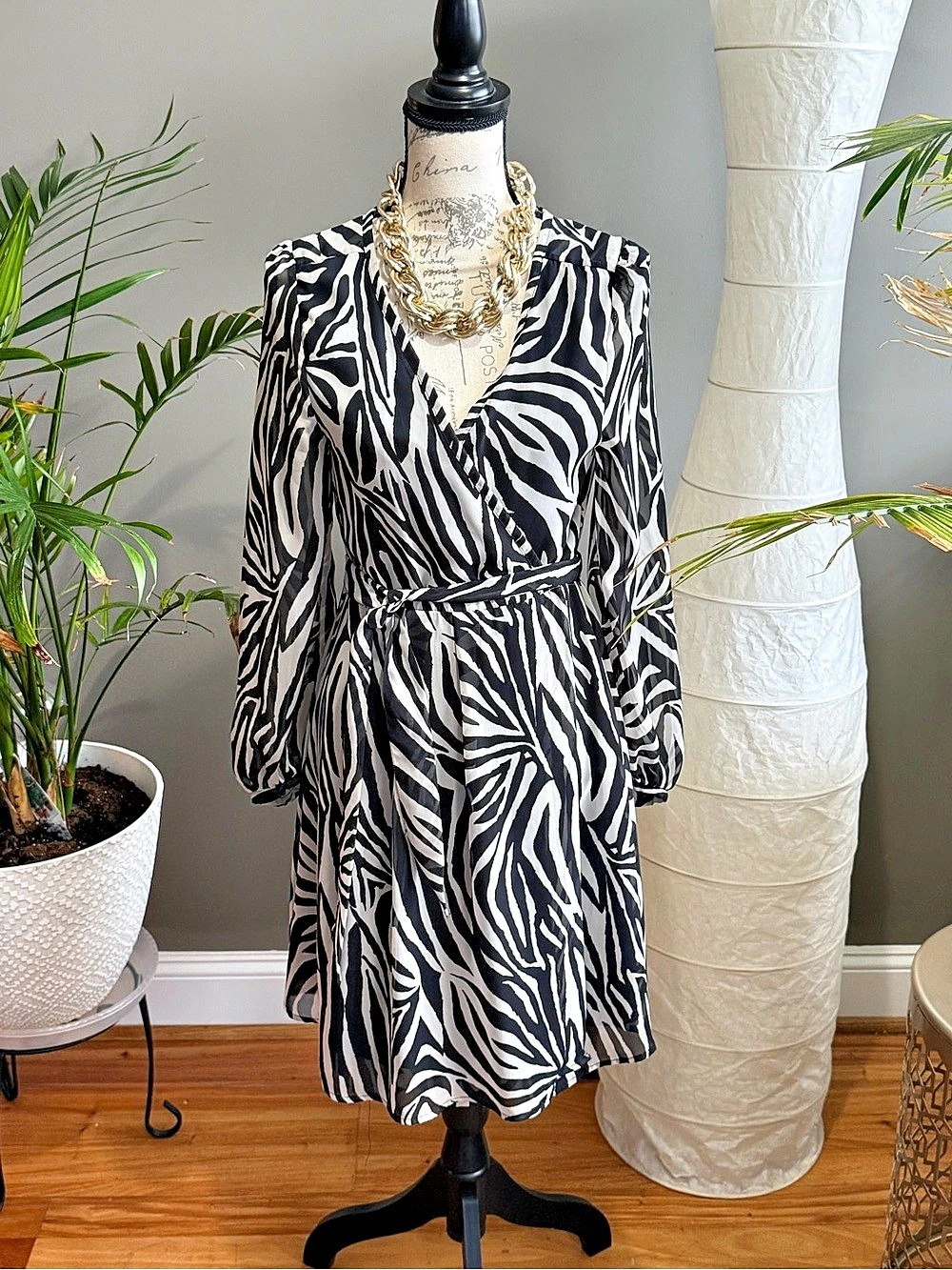 Zara Zebra Print Wrap Mid-Mini Dress Size Medium Like New